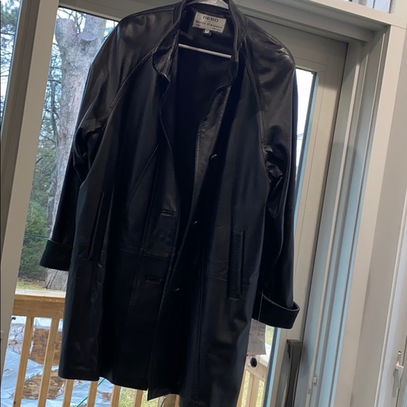 Black Leather Ladies Car Coat - ✨STUNNING!!✨ - Picture 2 of 8